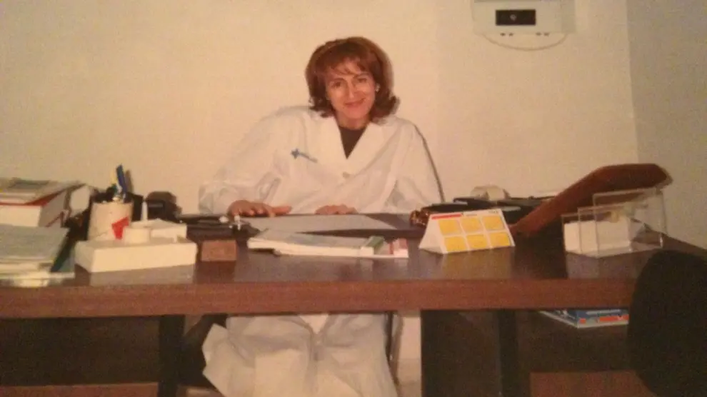 Celina Maldonado, médica del centro de salud de Aínsa, en una fotografía de archivo de sus primeros años.