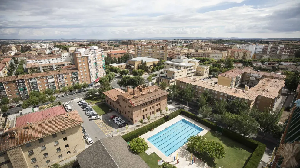 La calidad de vida es un valor muy elevado en Huesca, por encima de otras consideraciones  de consumo; con los servicios plenamente cubiertos , la ciudad quiere preservar su esencia