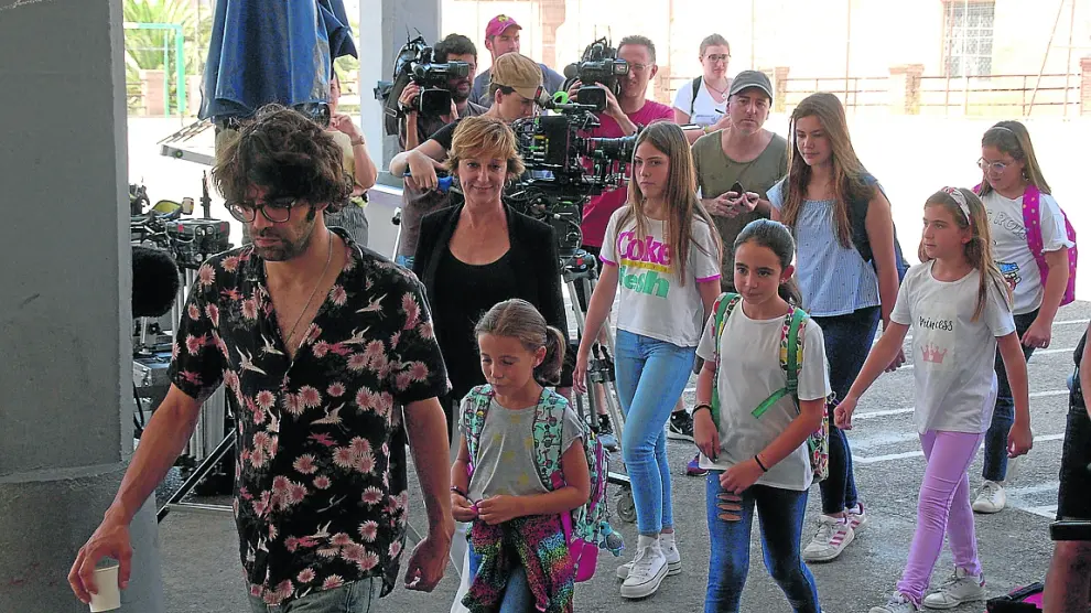 Algunos de los niños que participaron este miércoles en el rodaje de la película ‘Uno para todos’.