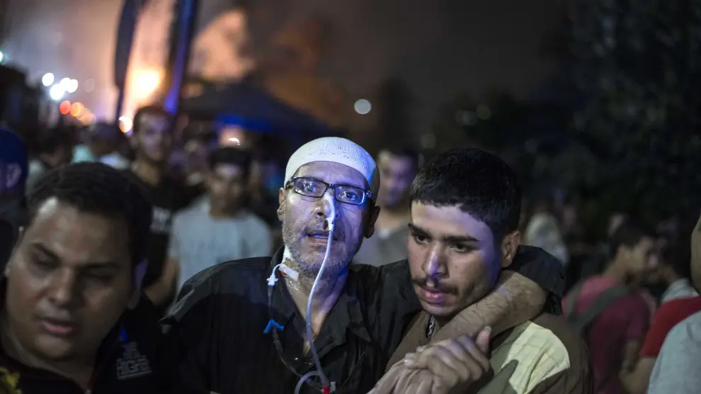 Al menos 8 muertos al explotar una bombona de oxígeno en un hospital de El Cairo.