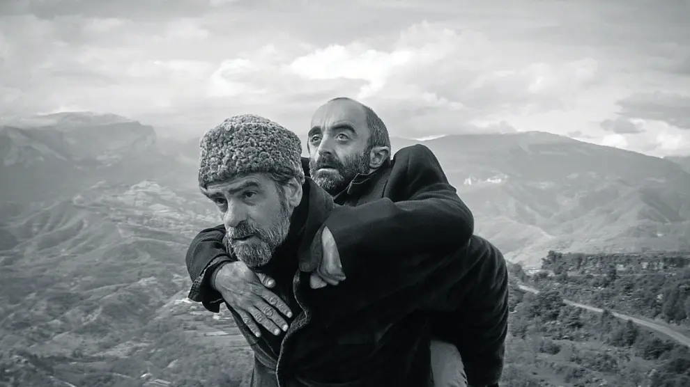 Los actores Gonzalo Cunill e Íñigo Martínez, en una imagen del ‘teaser’ de la película ‘Armugán’.
