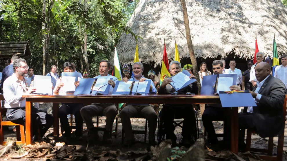 Los presidentes y representantes de siete países suramericanos firmaron este viernes el "Pacto de Leticia por la Amazonía" para coordinar la preservación de los recursos naturales de la zona más biodiversa del mundo.