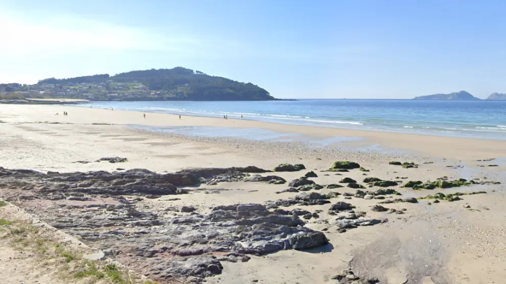 El investigado realizaba fotos y vídeos a mujeres en toples en la playa de Patos Nigrán (Pontevedra).