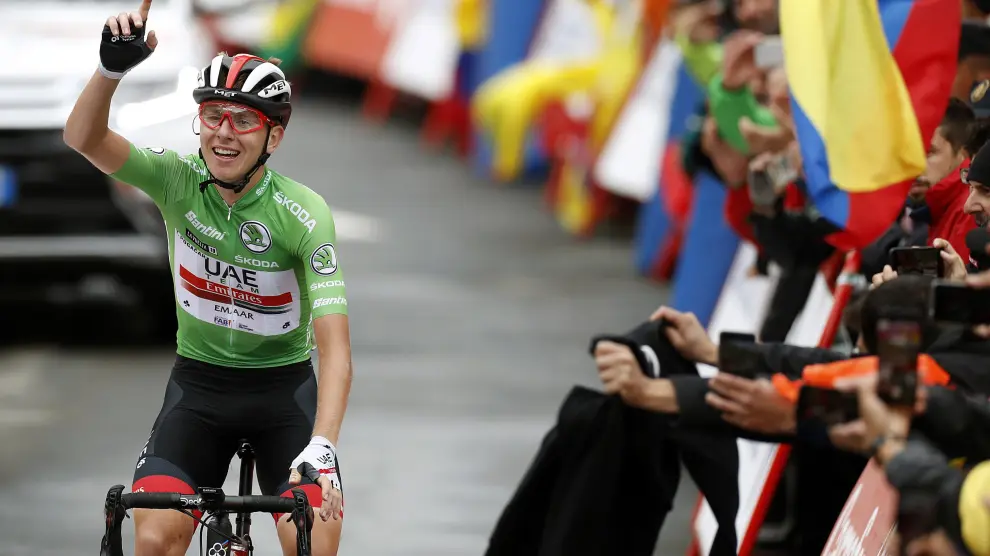 Pogacar gana en Gredos y se mete en el podio de la Vuelta junto a Roglic y Valverde