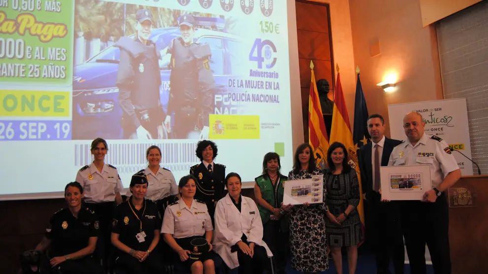 El cupón de la ONCE celebra el 40 aniversario de la incorporación de la mujer a la Policía Nacional