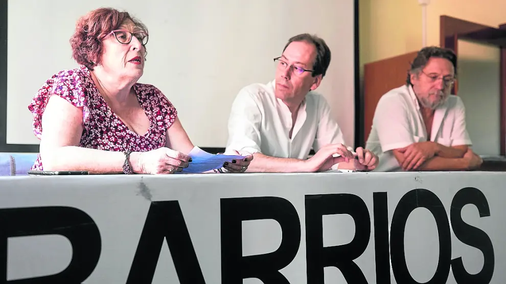 Maribel Martínez, Enrique Gracia y Jesús Sampériz, ayer en la sede de la FABZ.