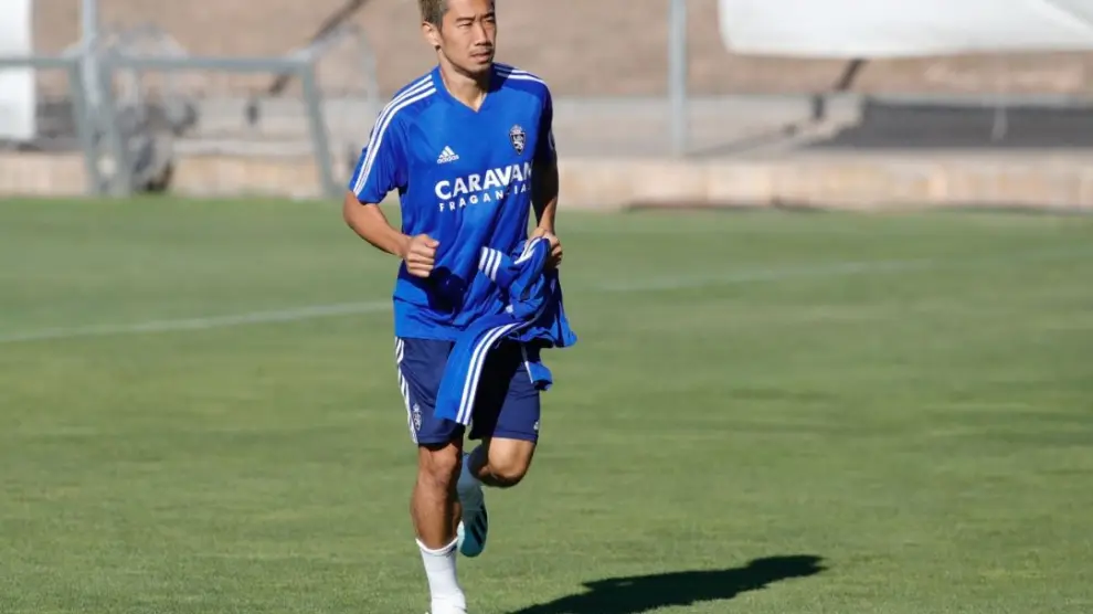 Shinji Kagawa, esta mañana en la Ciudad Deportiva al inicio del entrenamiento, el último antes de recibir al Cádiz.