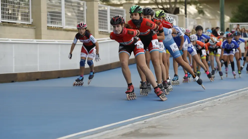 El patinaje de velocidad en las Fiestas del Pilar 2019 de Zaragoza fue el protagonista en el patinódromo La Bozada