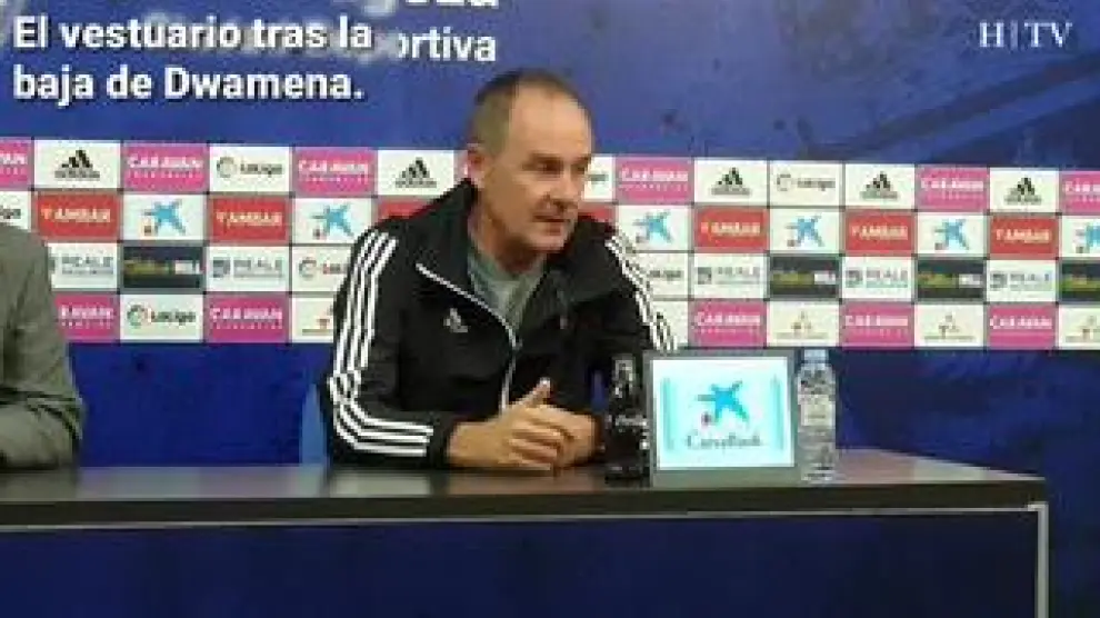 Víctor Fernández, entrenador del Real Zaragoza, ha comentado la situación del equipo tras la baja de Dwamena por problemas de salud.