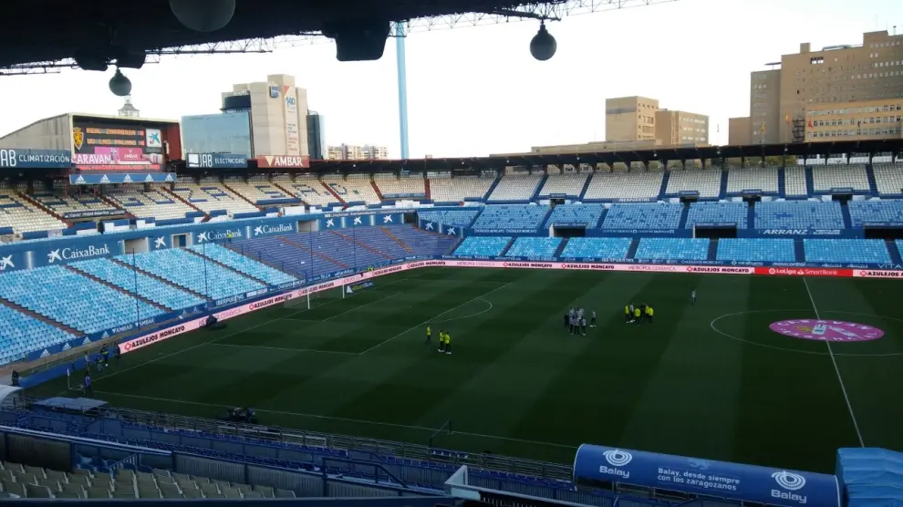 La Romareda ya está lista para el partido entre el Real Zaragoza y Las Palmas