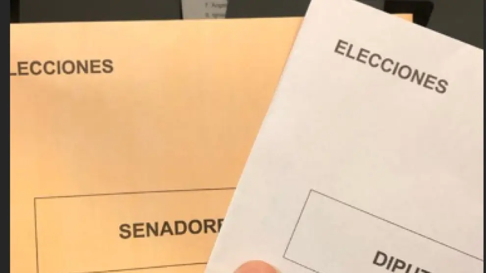 Fran Rivera vota en las elecciones generales de España 10-N