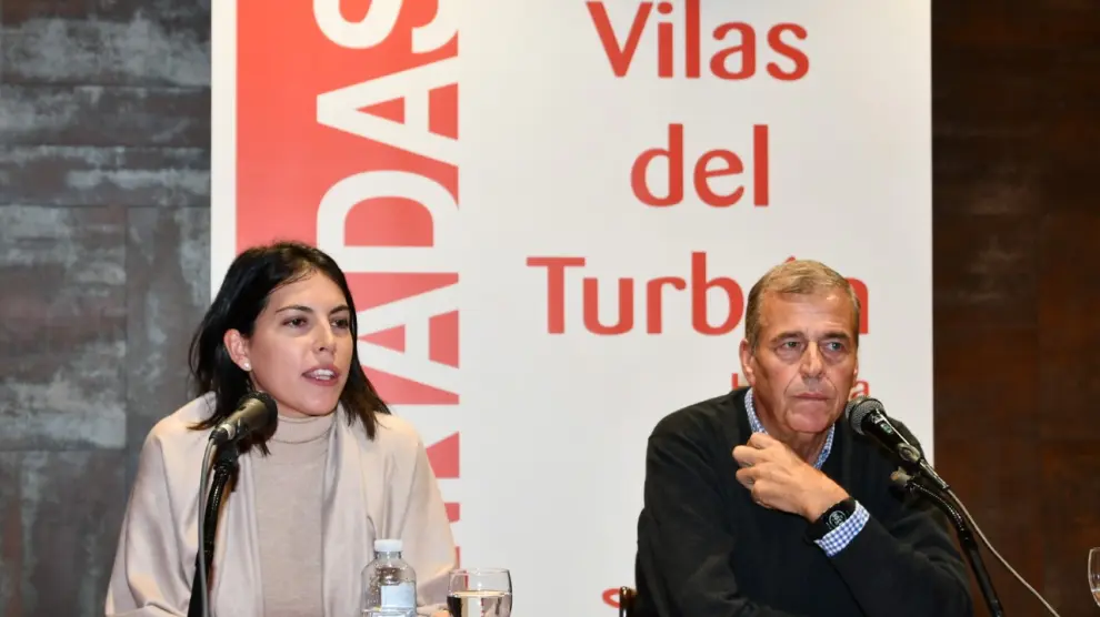 La eurodiputada socialista Adriana Maldonado, junto a Antonio Cosculluela, en la clausura de las Jornadas de Vilas del Turbón.