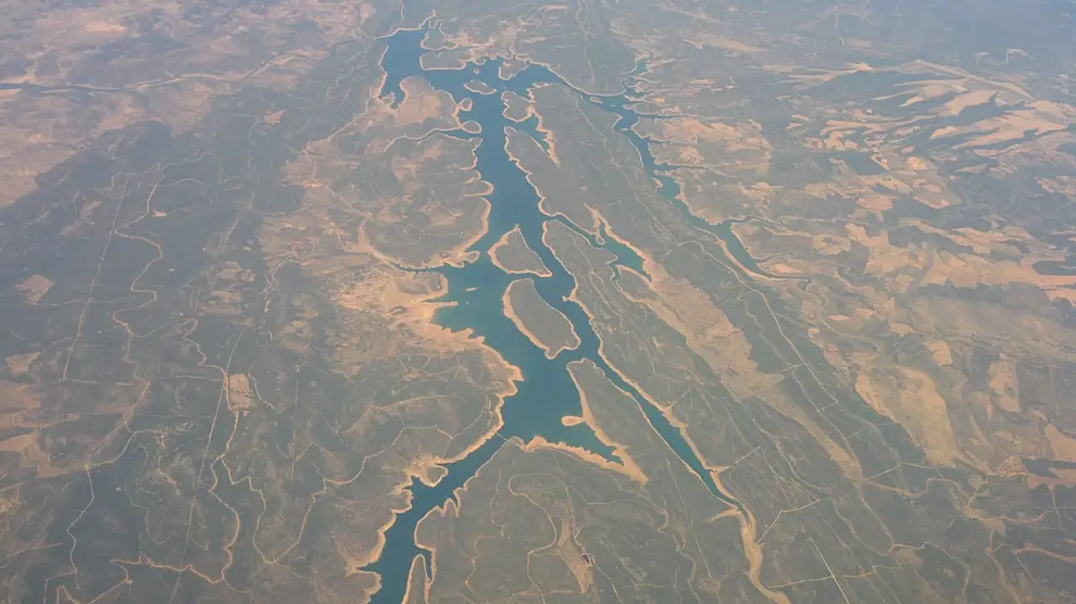 Vista aérea del embalse del Cíjara.