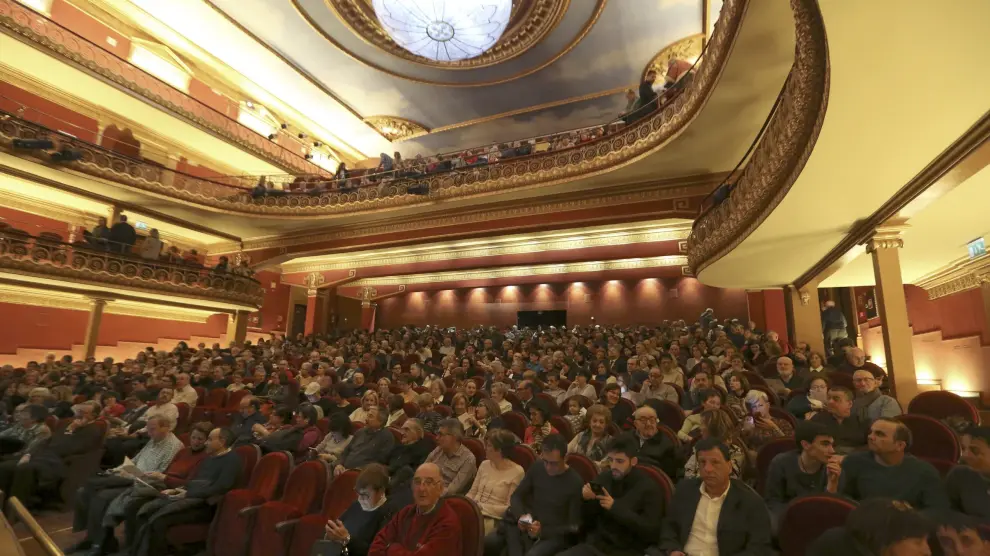 El teatro Olimpia de Huesca durante una actuación de la Banda de Música.