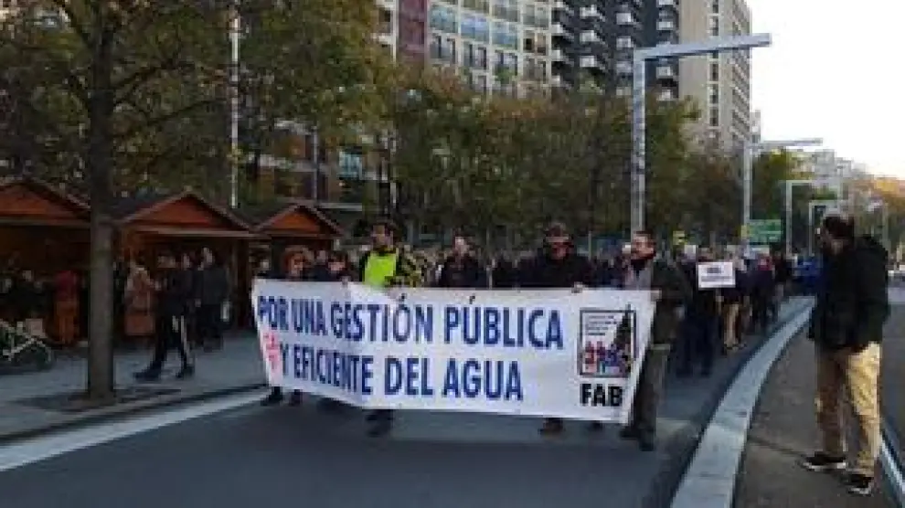 La RAPA ha convocado este domingo por la mañana una manifestación en Zaragoza para exigir la derogación del ICA y su sustitución por otra figura tributaria podría negociarse "con rapidez" y que la paralización de la misma obedece al afán "meramente recaudatorio".