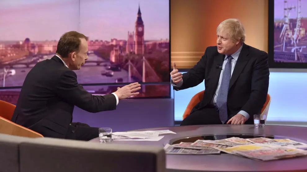 London (United Kingdom), 01/12/2019.- A handout photo made available by BBC shows Conservative Party leader and British Prime Minister Boris Johnson (R) talking with Andrew Marr (L), a Scottish political commentator and television presenter during BBC's Andrew Marr Show, Britain, 01 December 2019. Britons go to the polls on 12 December 2019 in a general election. (Elecciones, Reino Unido) EFE/EPA/JEFF OVERS / BBC / HANDOUT MANDATORY CREDIT: JEFF OWERS/BBC Not for use more than 21 days after issue. HANDOUT EDITORIAL USE ONLY/NO SALES British Prime Minister Boris Johnson at BBC's Andrew Marr Show