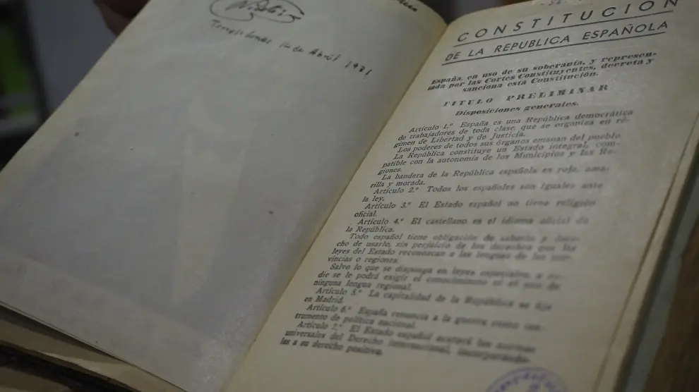 Ejemplar de la Constitución de 1931 que se conserva en la biblioteca de la Facultad de Derecho de la Universidad de Zaragoza.