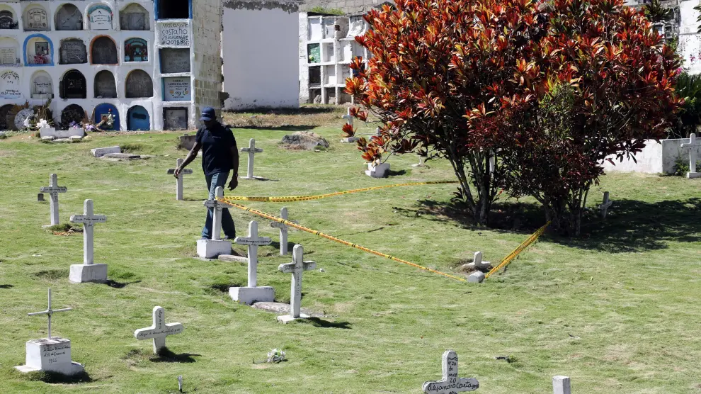 Se presume que en el cementerio de Dabeiba puede haber más de 50 civiles víctimas de ejecuciones extrajudiciales.