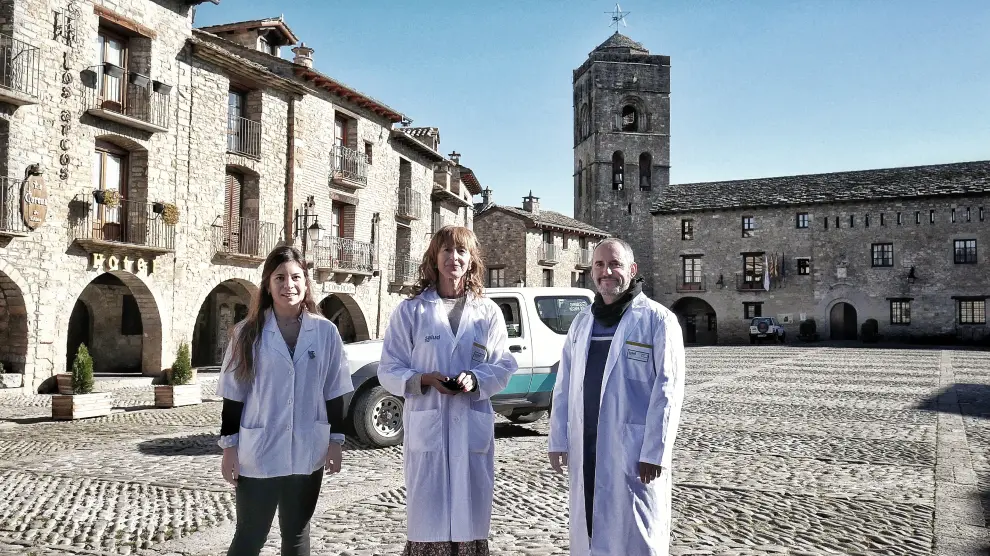 Profesionales sanitarios de todas las comarcas de Huesca han participado en la campaña del Colegio de Médicos.
