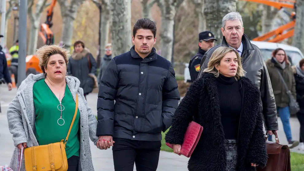 Raúl Calvo a su llegada a la Audiencia Provincial de Burgos este miércoles.