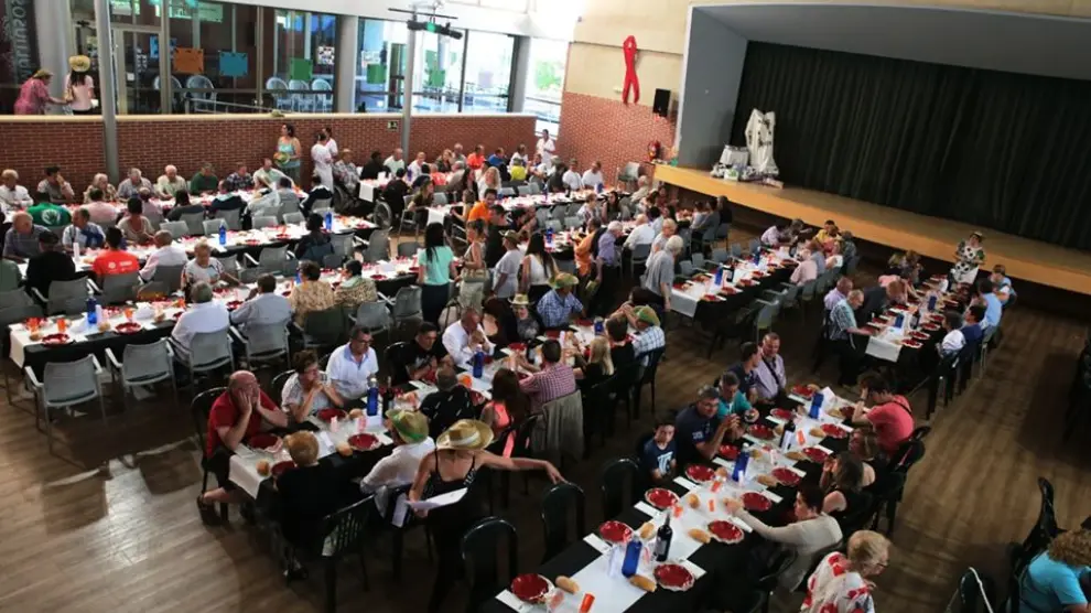 Imagen de las instalaciones de Cruz Blanca en Huesca, donde se servirá la cena solidaria.