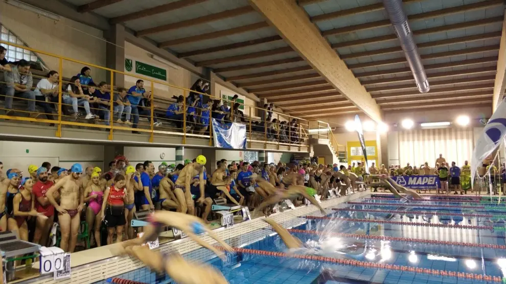 Un momento de la competición en la piscina del Stadium Casablanca