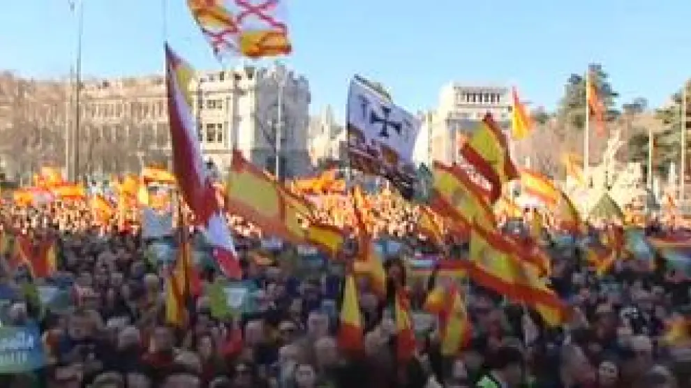 Los dirigentes de Vox leen el manifiesto de España Exsite ante diferentes ayuntamientos