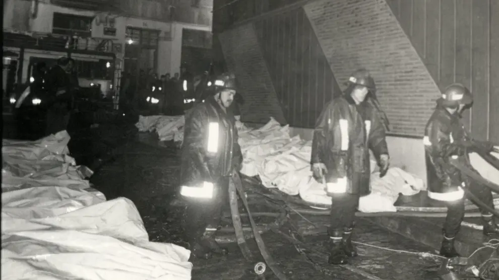 Imágenes de archivo del incendio de la discoteca Flying, el 14 de enero de 1990.