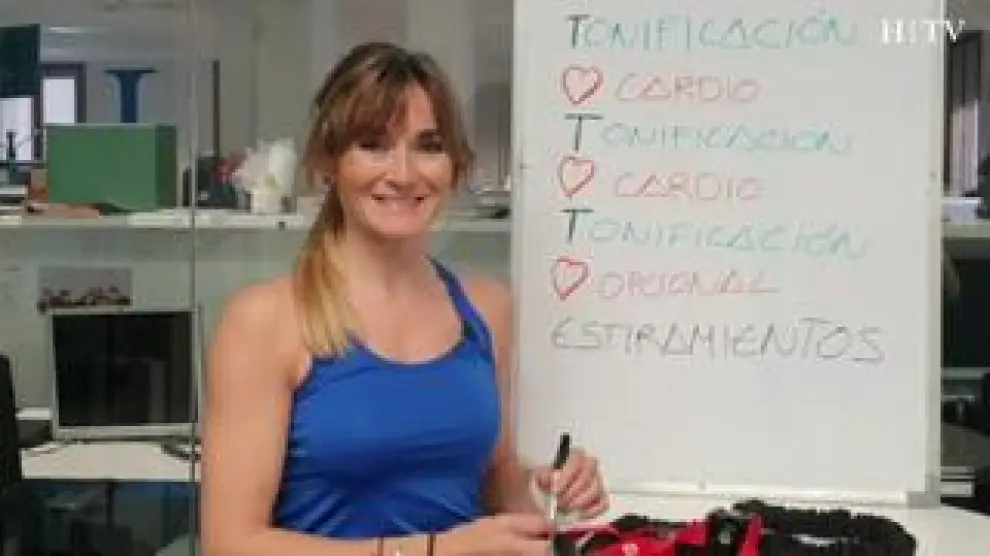La entrenadora personal, Jéssica Gómez, nos propone una segunda tabla de ejercicios fáciles para que podamos ponernos en forma desde casa.