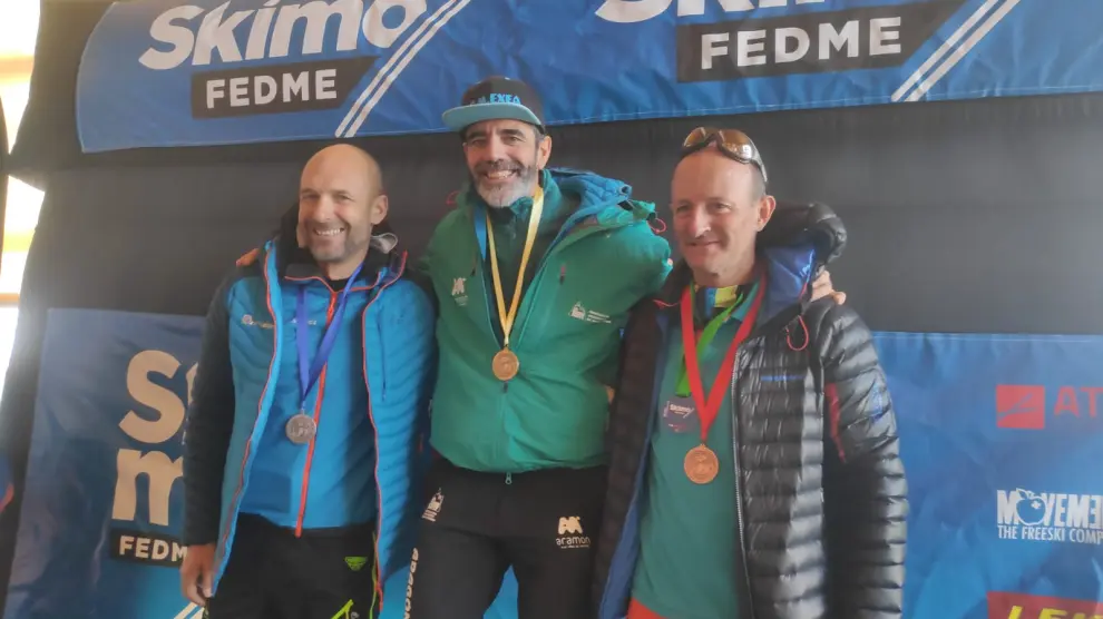 Luis Royo recibe el Oro Veteranos C en la Copa de España de Esquí de Montaña 2020