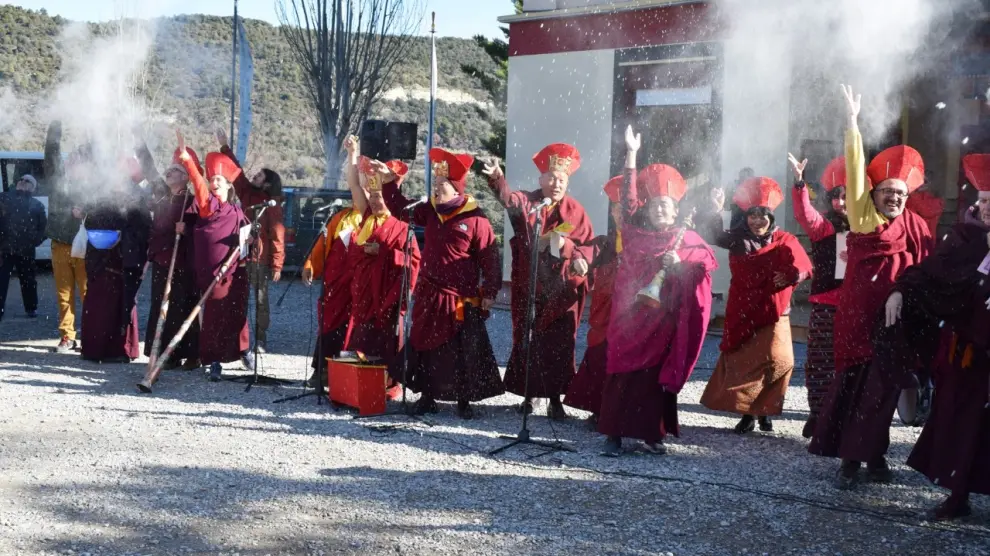 Celebración de la comunidad budista Dag Shang Kagyu de la pequeña localidad ribagorzana de Panillo