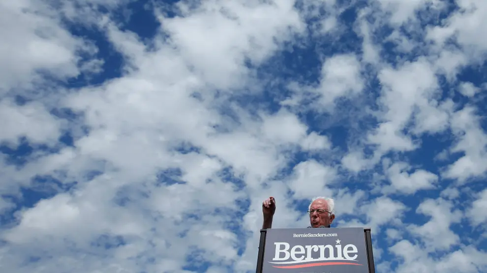 El senador Berne Sanders, durante un acto de campaña ayer en Santa Ana, California.