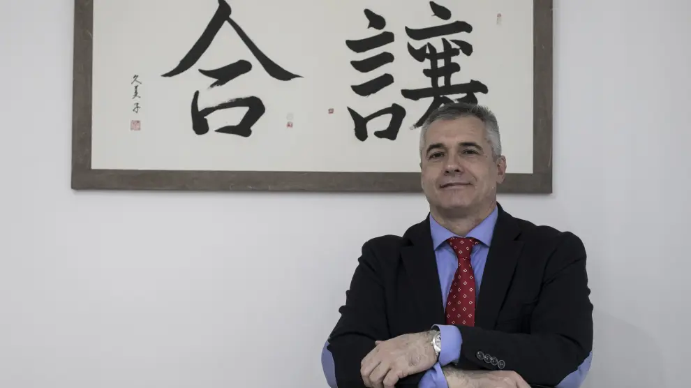 Francisco Barberán, profesor de japonés en el Centro de Lenguas Modernas de la Universidad de Zaragoza.