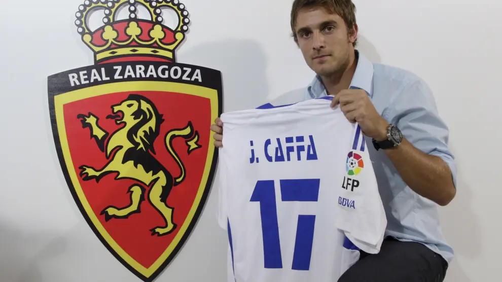 Presentación de Caffa con la camiseta del Real Zaragoza, el 27 de agosto de 2008.