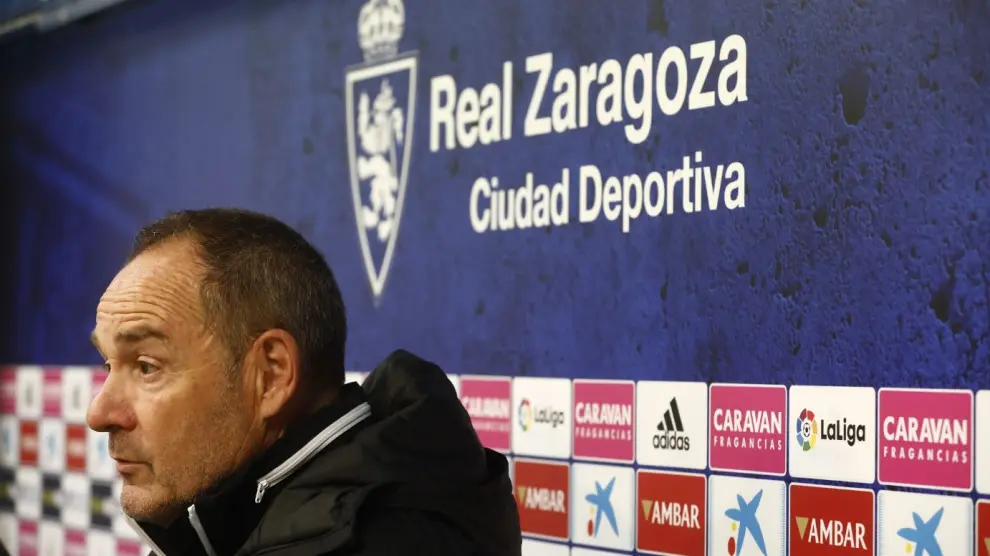 Víctor Fernández, en la rueda de prensa de este viernes antes del partido de Málaga.