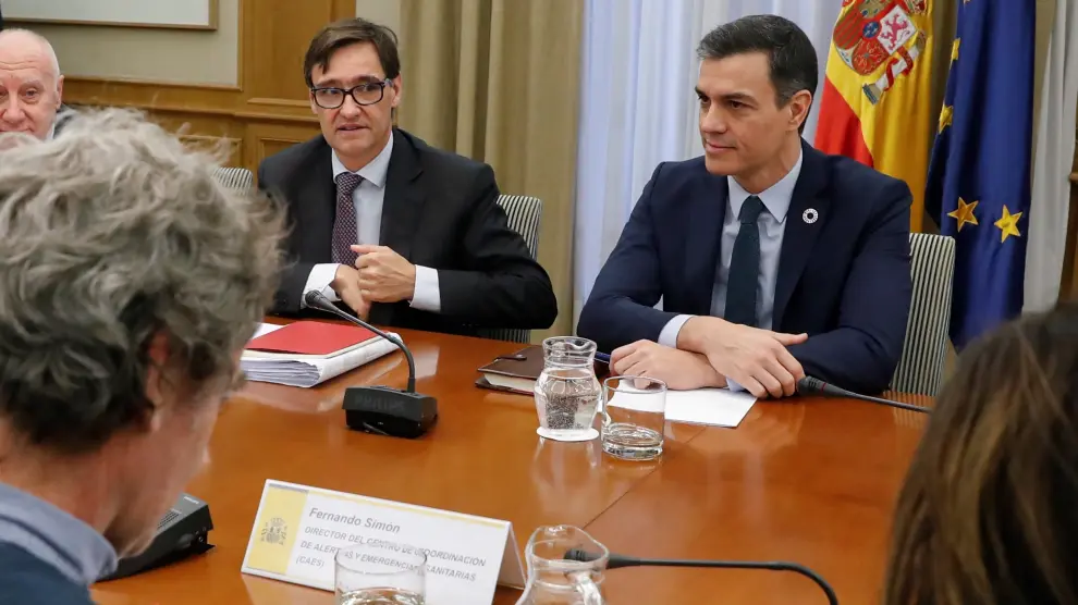 Sánchez presiden la reunión de seguimiento del coronavirus