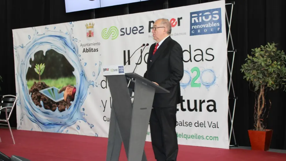 El secretario de la Junta Central de Usuario, Ángel Aznar, durante la presentación de la jornada.