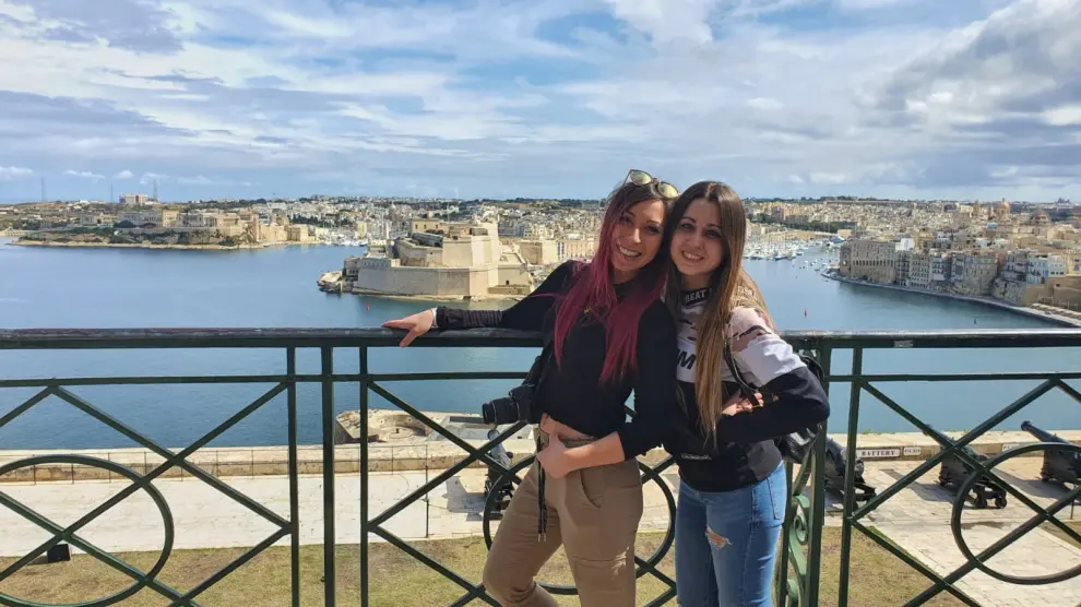 Elena Murillo y Marina Vela, en Malta.