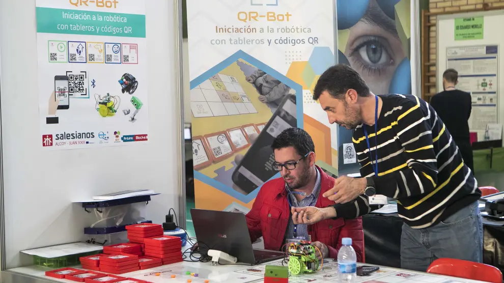 QR-Bot, un kit de programación de un robot venido de Alicante