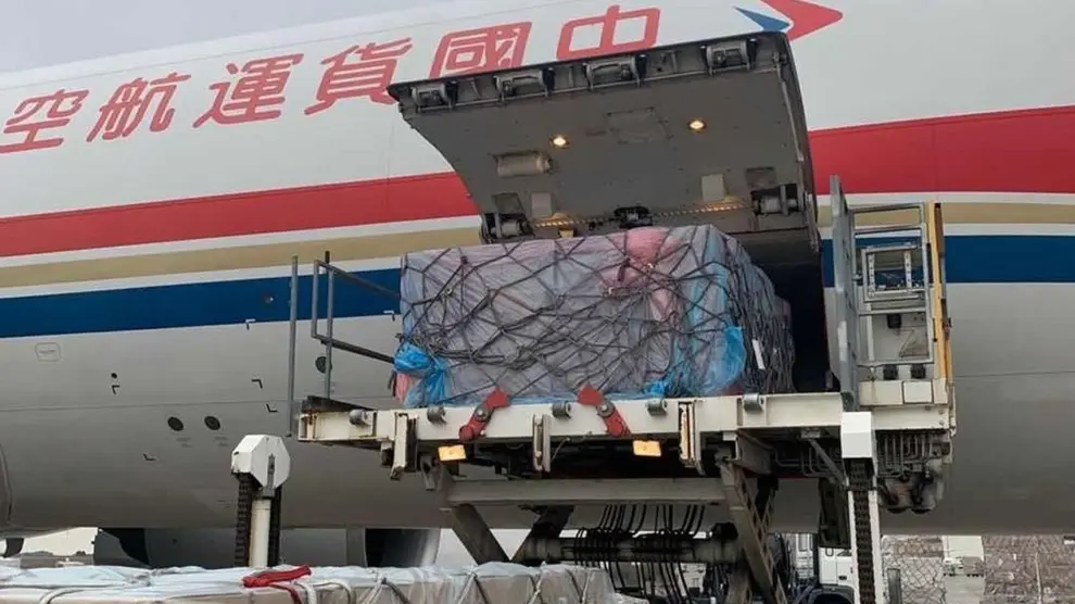 Avión con mascarillas procedente de Shanghai