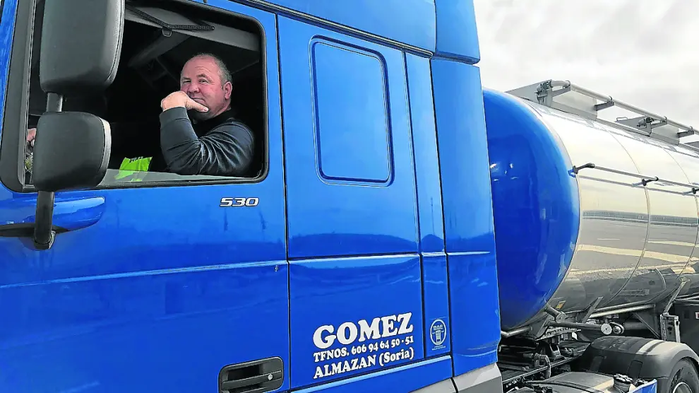 Antonio Gómez, camionero y dueño de la Empresa Gómez de Almazán.