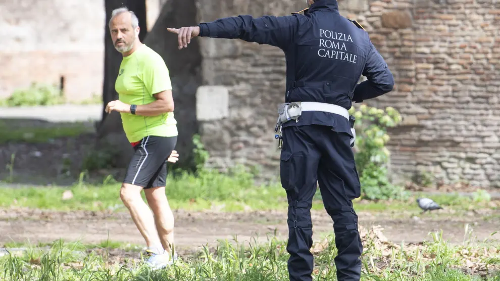 Police enforce coronavirus lockdown in Italy