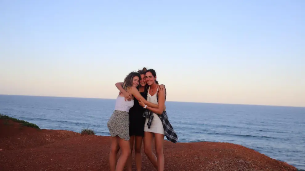 Irene, Alba y Claudia en Australia.
