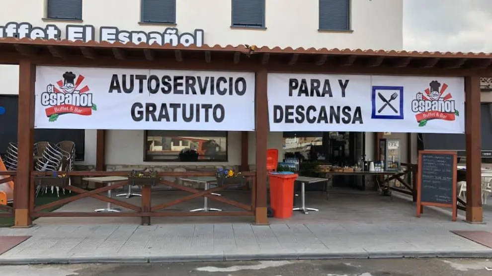 El Español, en Bujaraloz, ofrece un servicio gratuito para los transportistas.