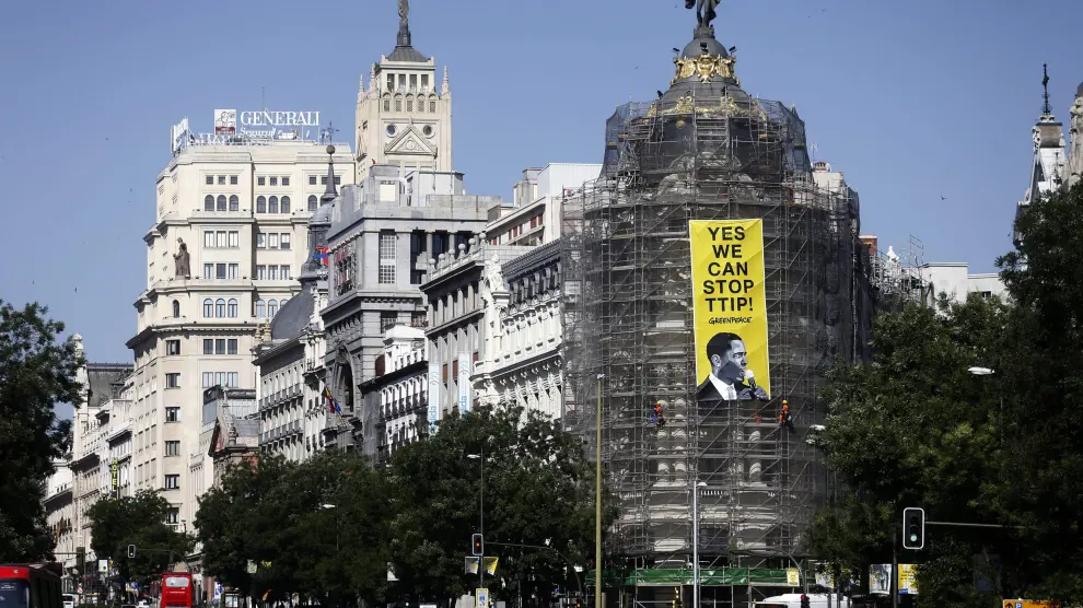 Imagen de archivo de una pancarta de Greenpeace en el centro de Madrid.