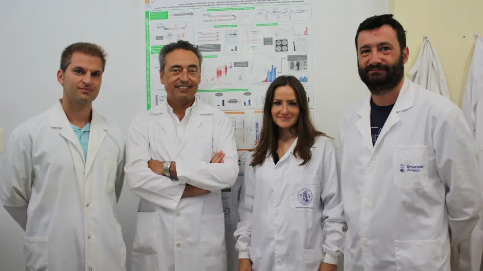 Jesús Gonzalo, Carlos Martín, Dessislava Marinova y Nacho Aguiló, del Grupo de Genética de Micobacterias, estudiarán si la nueva vacuna contra la tuberculosis protege también contra el coronavirus.