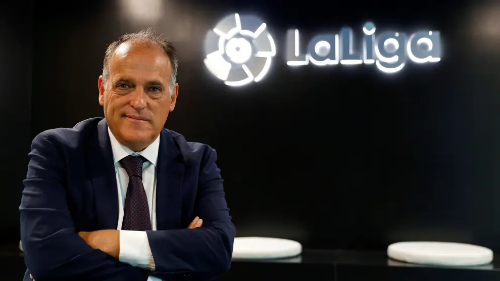 FILE PHOTO: La Liga President Javier Tebas poses during an interview with Reuters at the La Liga headquarters in Madrid, Spain, October 2, 2018. REUTERS/Paul Hanna/File Photo [[[REUTERS VOCENTO]]] HEALTH-CORONAVIRUS/SOCCER-SPAIN