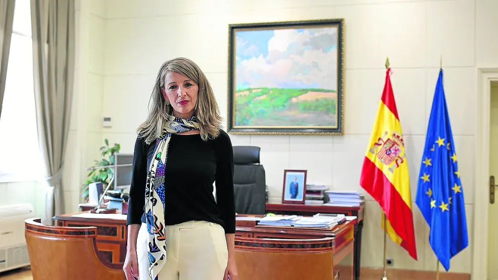 La ministra de Trabajo Yolanda Díaz, en su despacho.