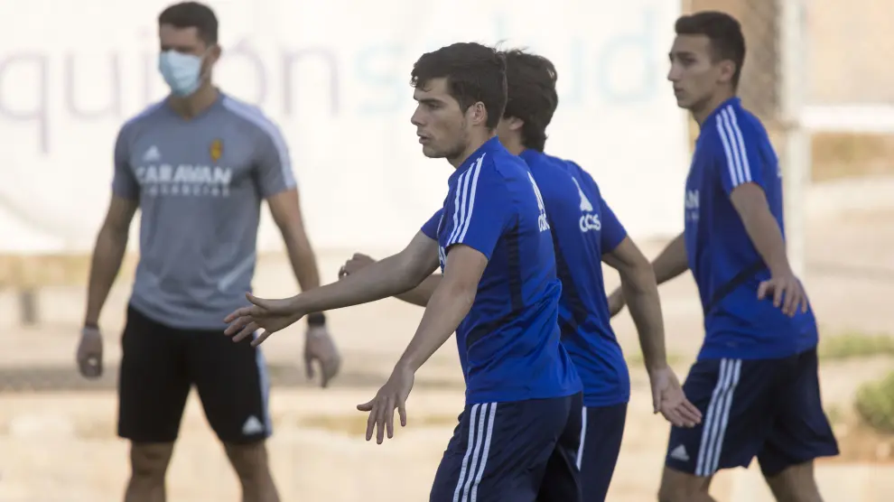 Jornada de entrenamiento en la Ciudad Deportiva del Real Zaragoza, cumpliendo el protocolo de retorno del fútbol profesional.