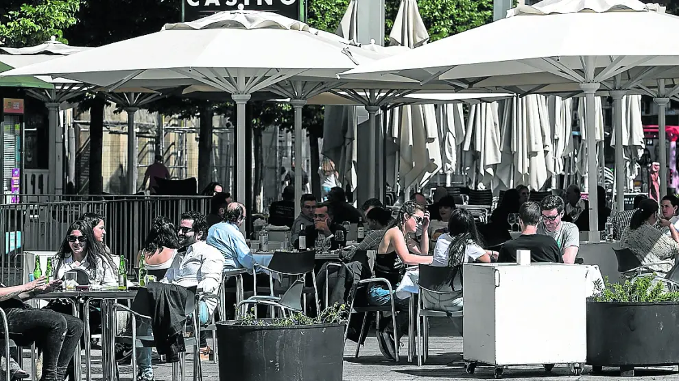 Si Aragón pasa el lunes a la fase 3, los bares de Zaragoza podrán abrir sus terrazas al 75%